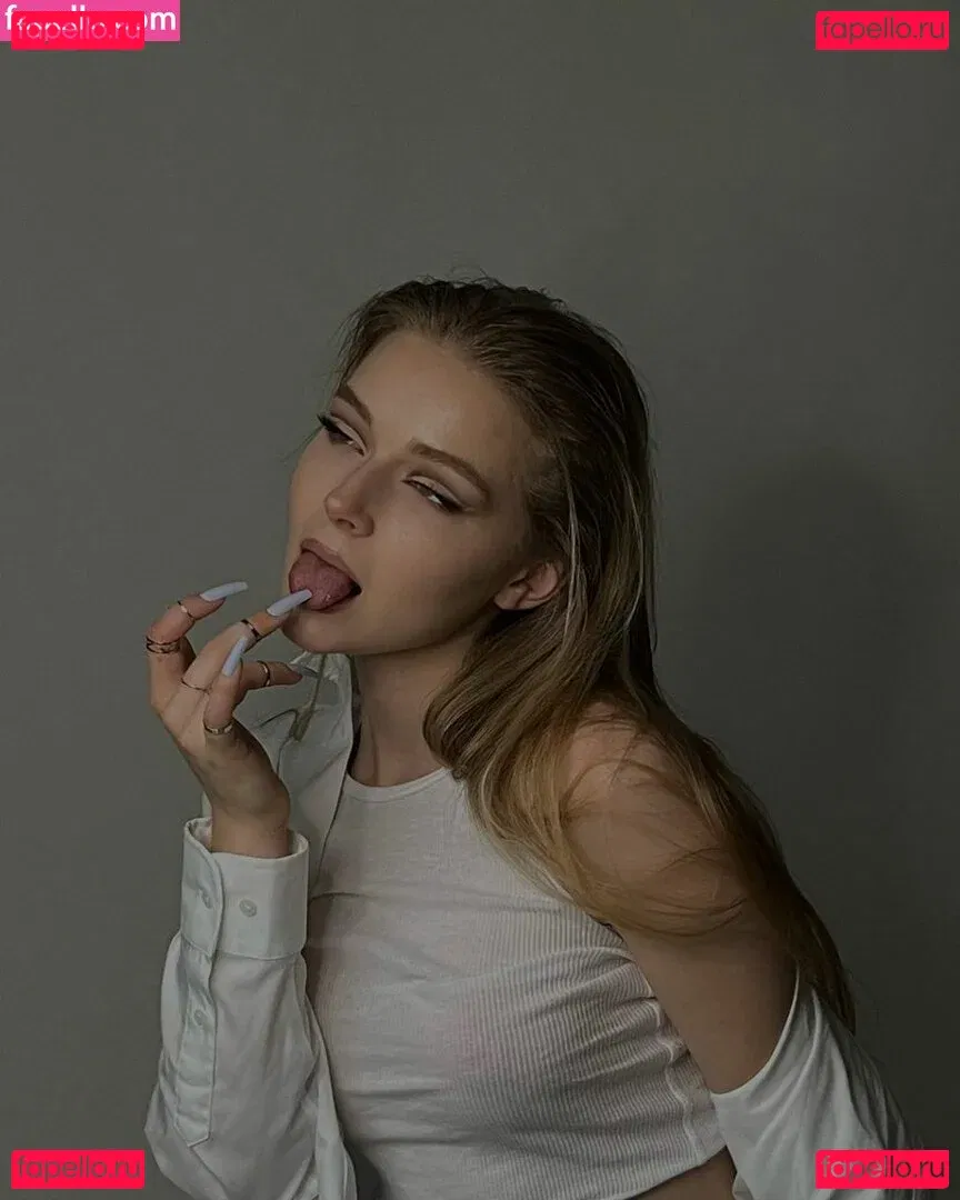 Nerushimav Onlyfans Photo Gallery 