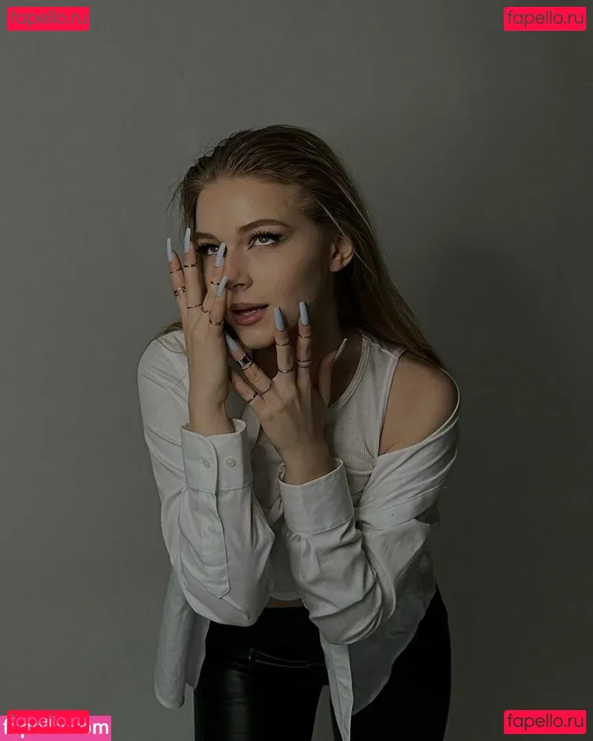 Nerushimav Onlyfans Photo Gallery 