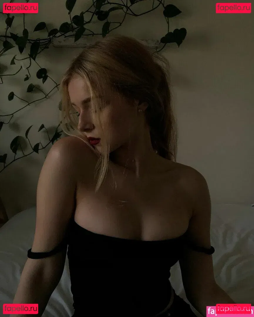 Nerushimav Onlyfans Photo Gallery 