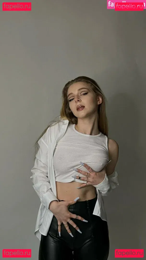 Nerushimav Onlyfans Photo Gallery 