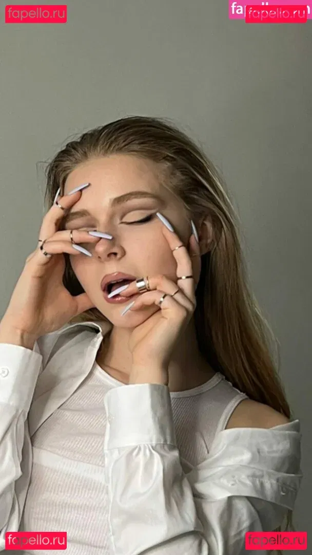 Nerushimav Onlyfans Photo Gallery 