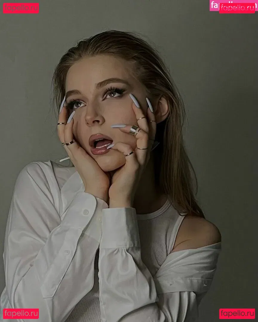 Nerushimav Onlyfans Photo Gallery 