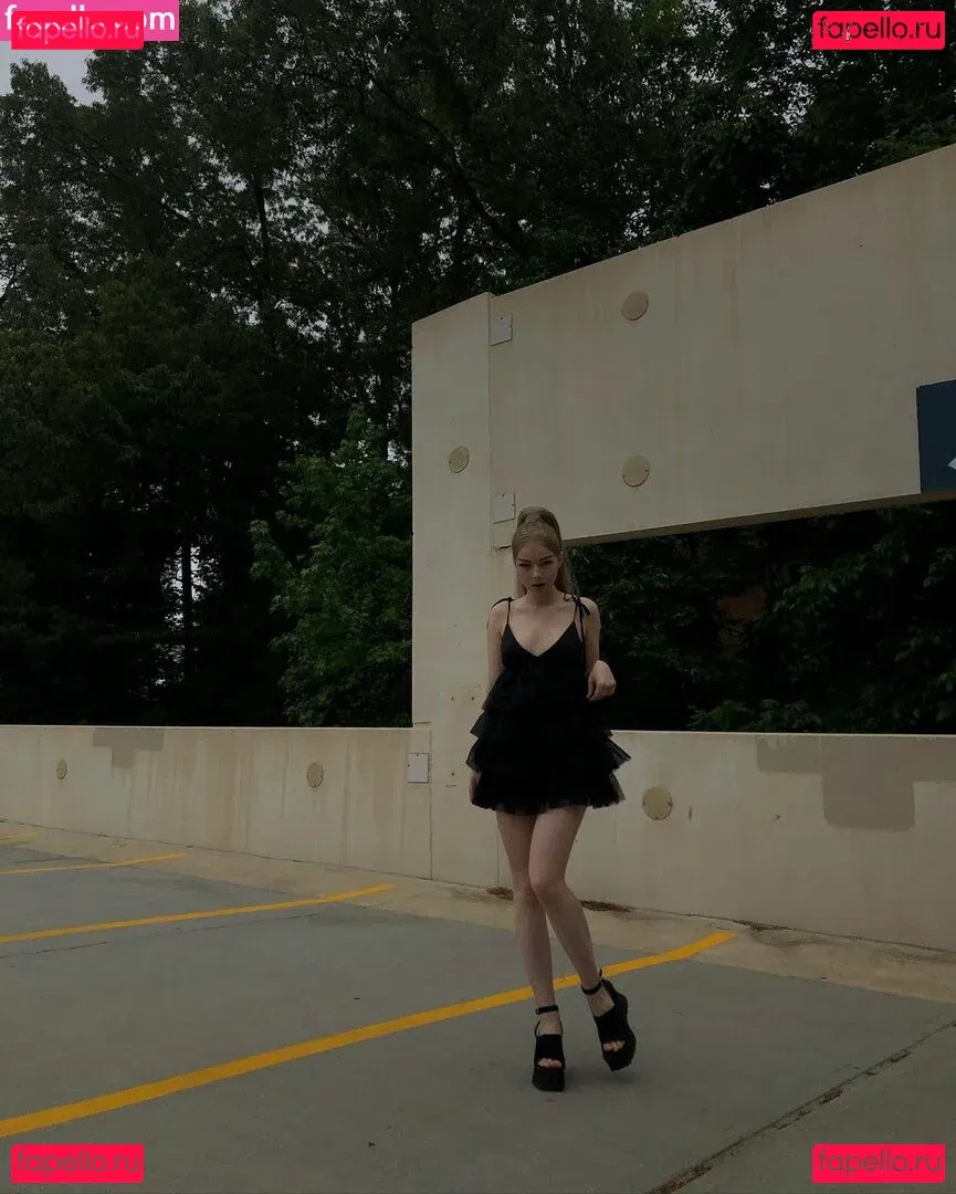 Nerushimav Onlyfans Photo Gallery 