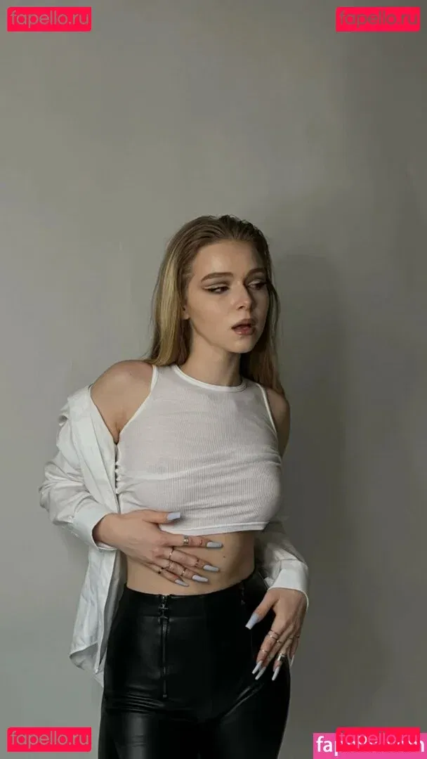 Nerushimav Onlyfans Photo Gallery 