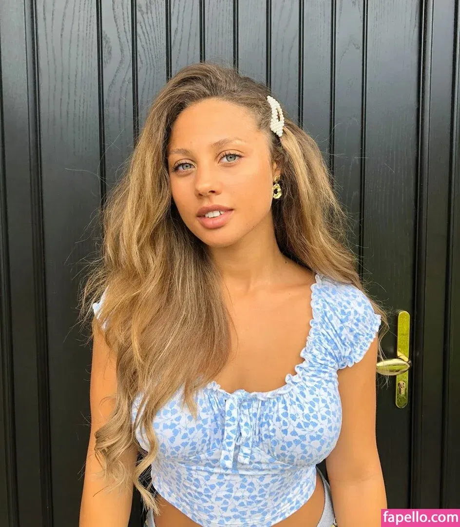 Ceira Mi Lunasa Onlyfans Photo Gallery 