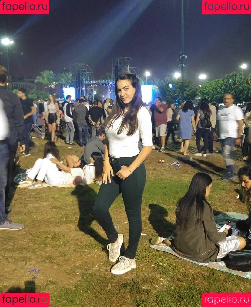 Sara Avni Onlyfans Photo Gallery 
