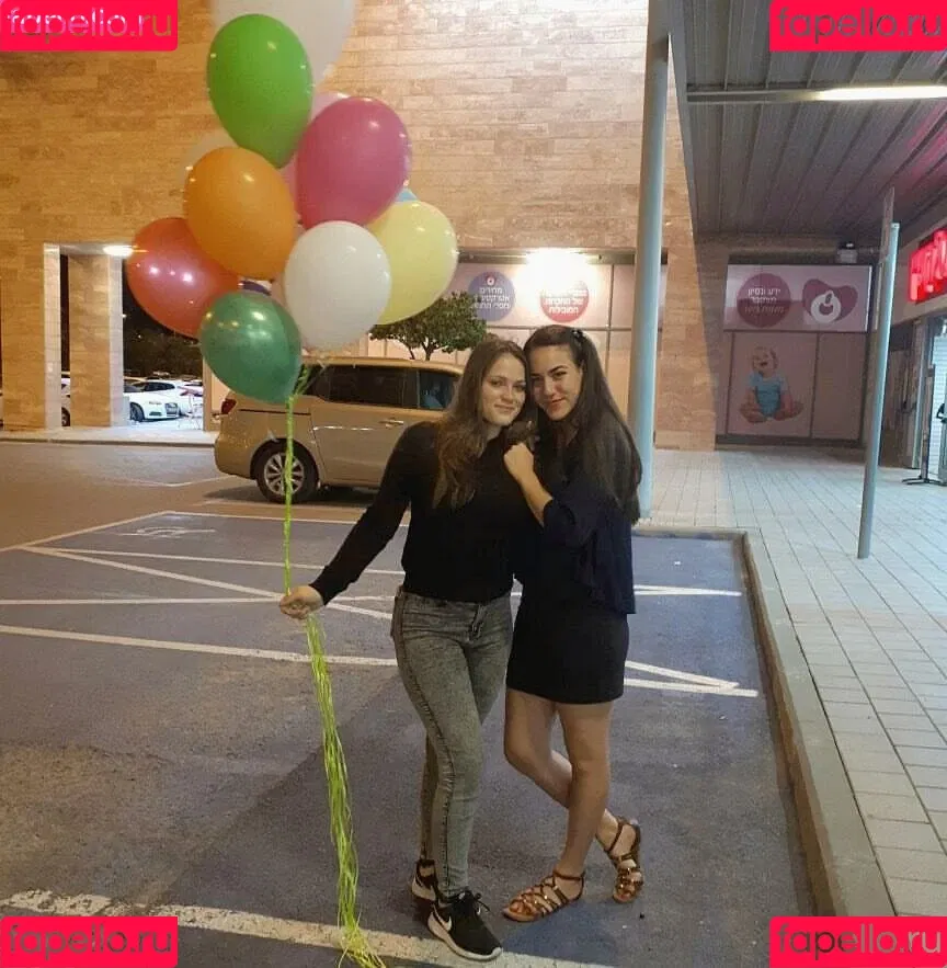 Sara Avni Onlyfans Photo Gallery 