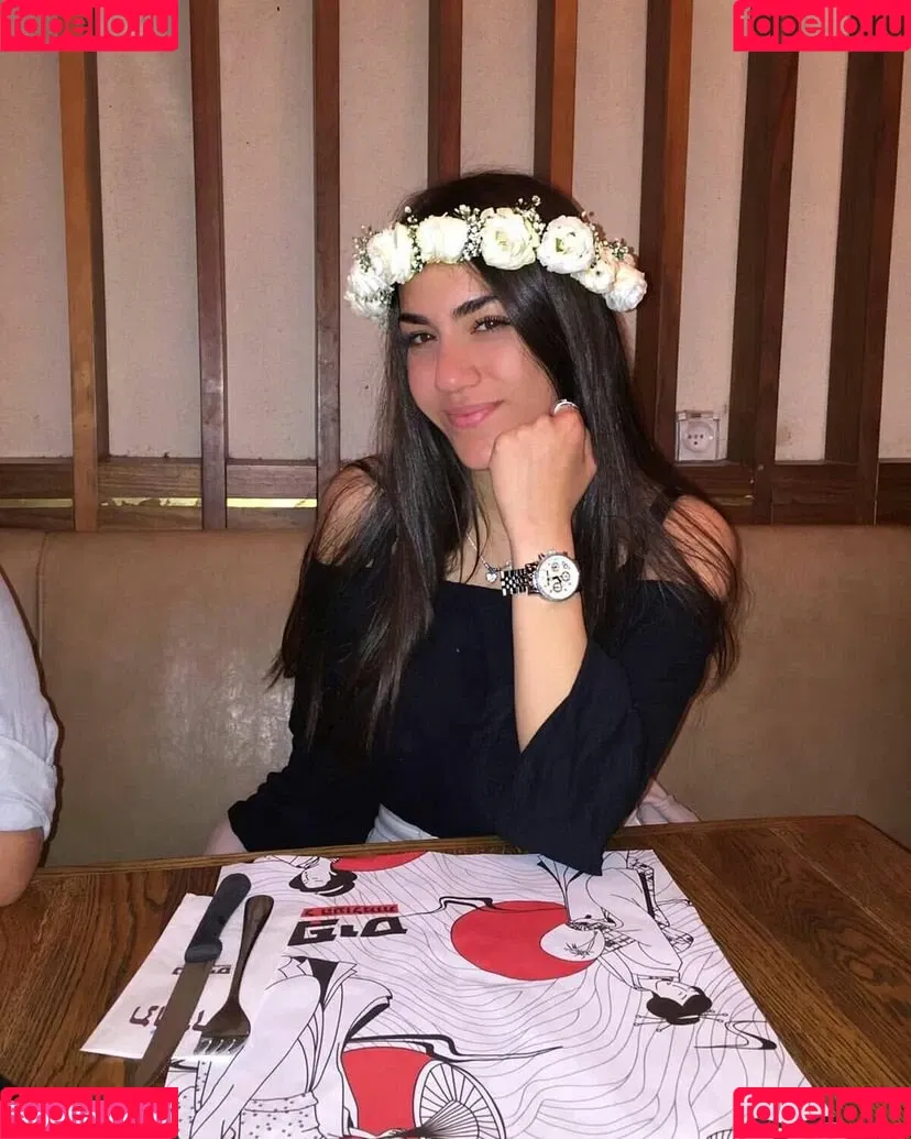 Sara Avni Onlyfans Photo Gallery 