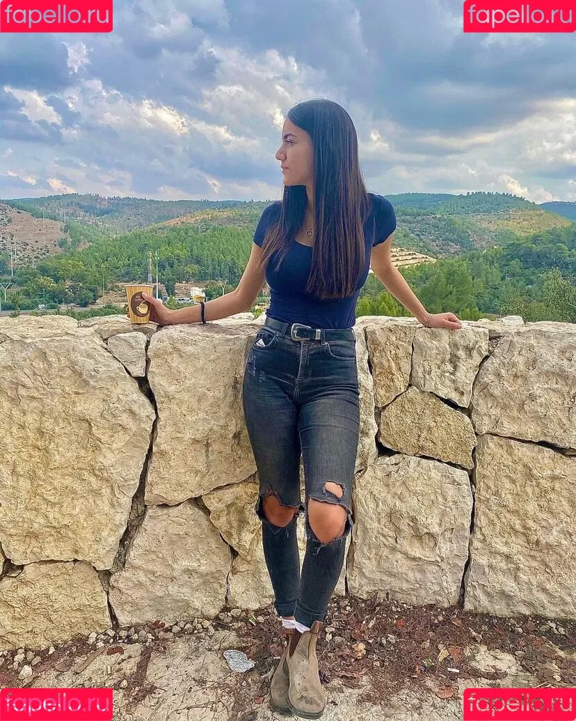 Sara Avni Onlyfans Photo Gallery 