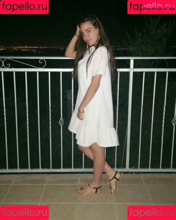Sara Avni Onlyfans Photo Gallery 