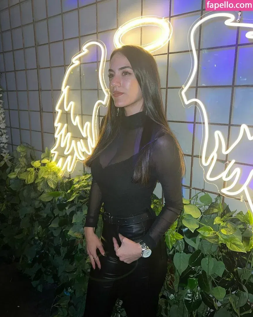 Sara Avni Onlyfans Photo Gallery 