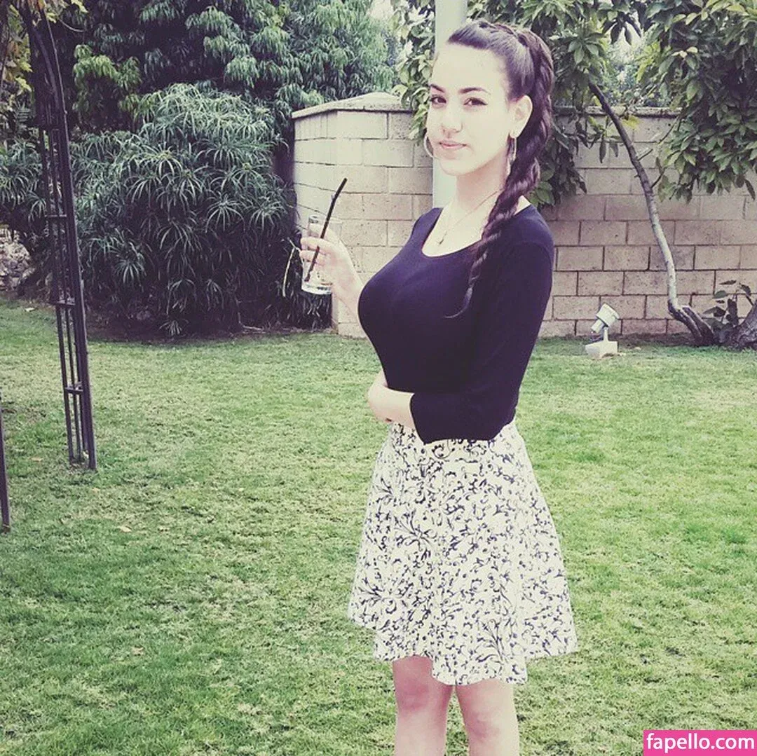 Sara Avni Onlyfans Photo Gallery 