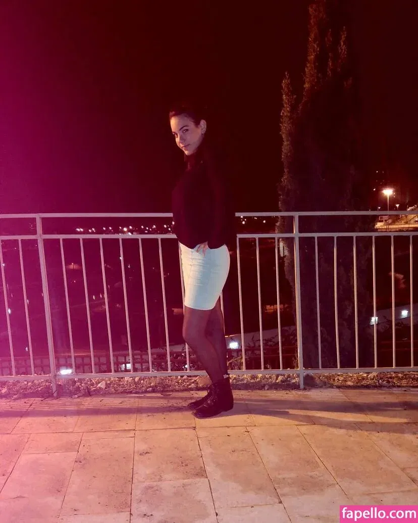 Sara Avni Onlyfans Photo Gallery 