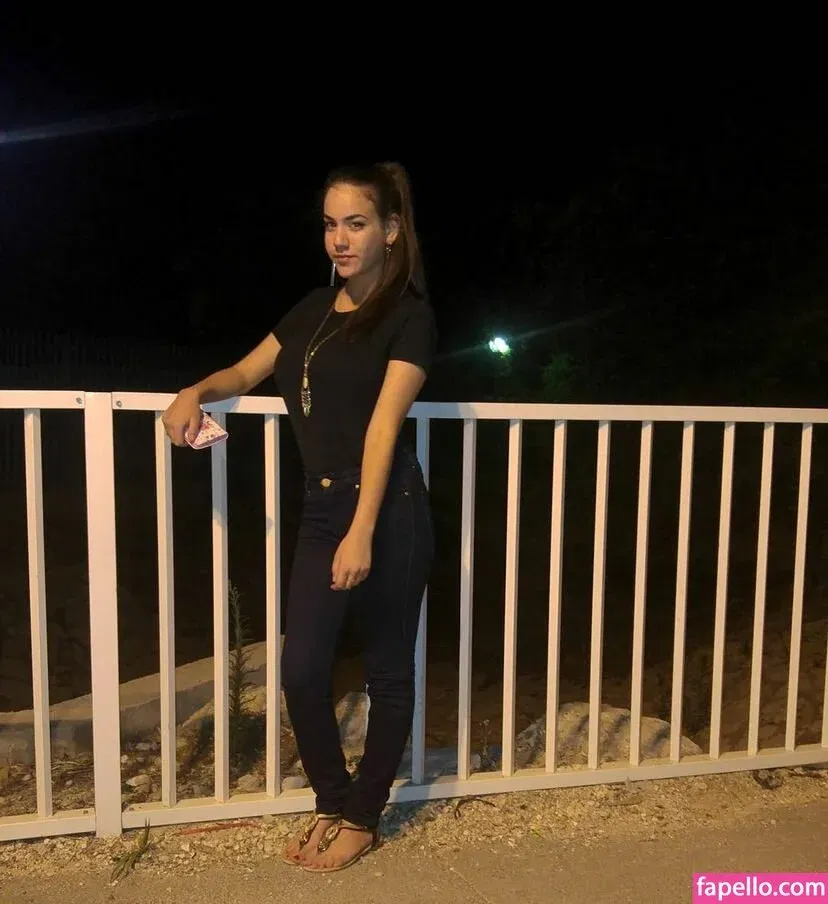 Sara Avni Onlyfans Photo Gallery 