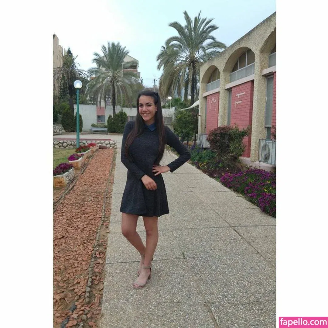 Sara Avni Onlyfans Photo Gallery 