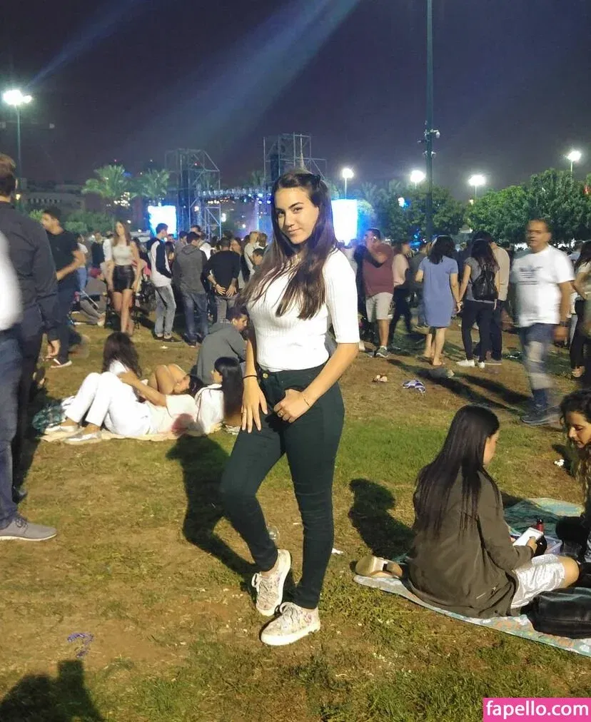 Sara Avni Onlyfans Photo Gallery 