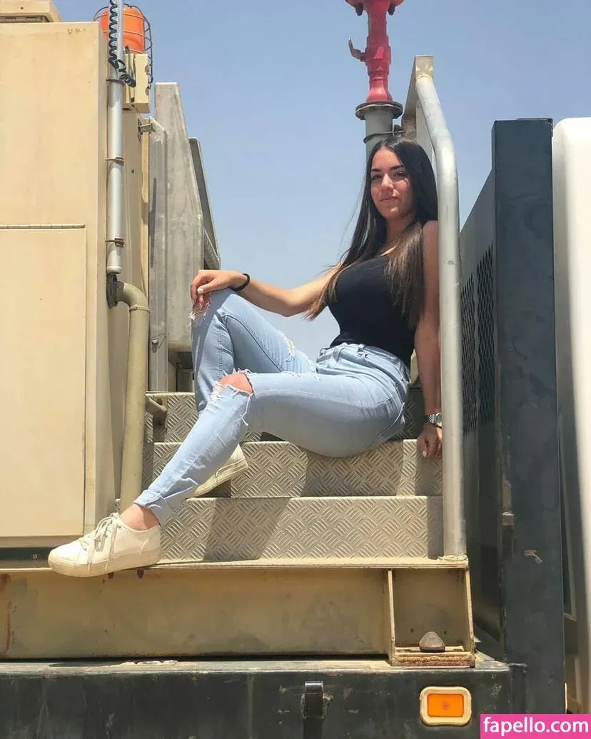 Sara Avni Onlyfans Photo Gallery 