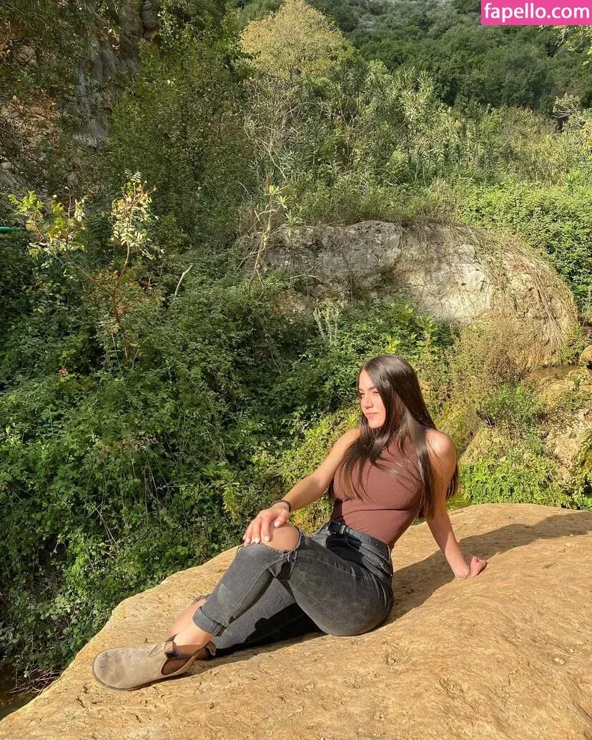 Sara Avni Onlyfans Photo Gallery 