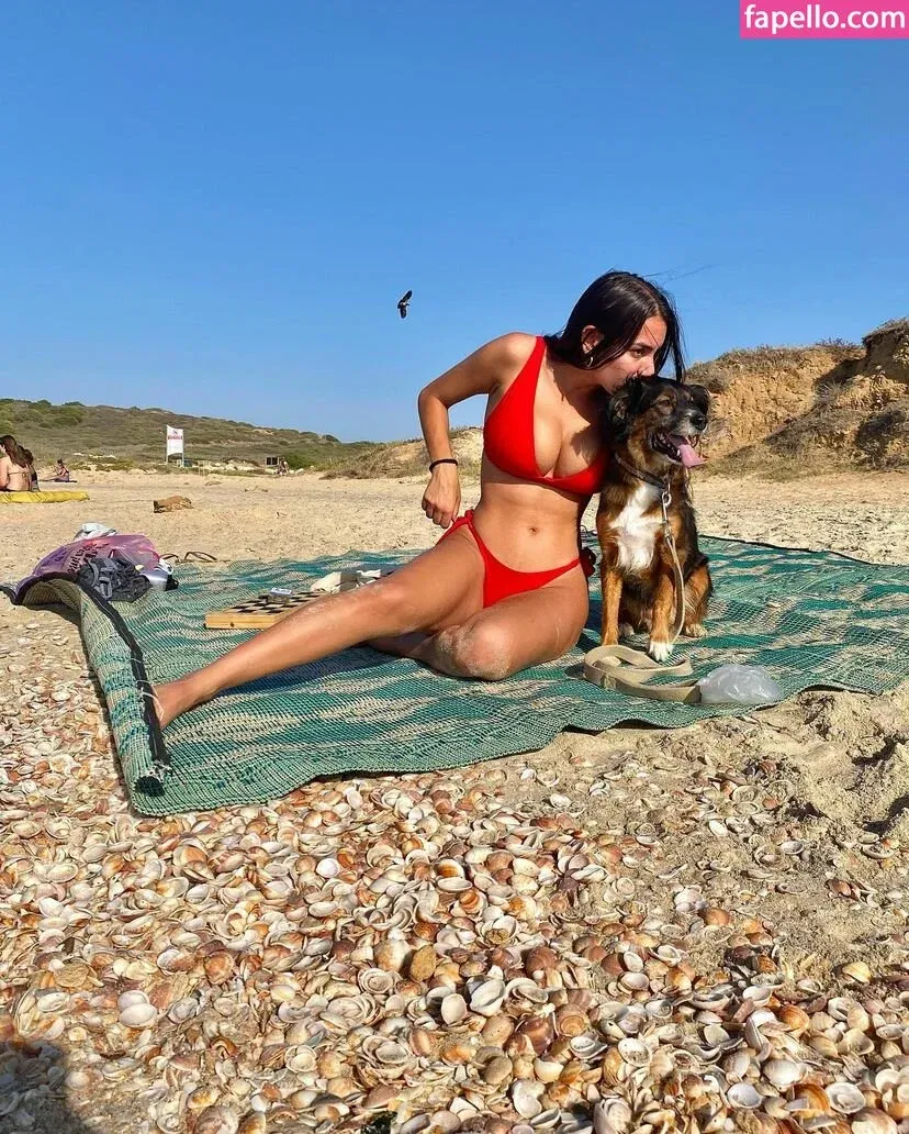 Sara Avni Onlyfans Photo Gallery 