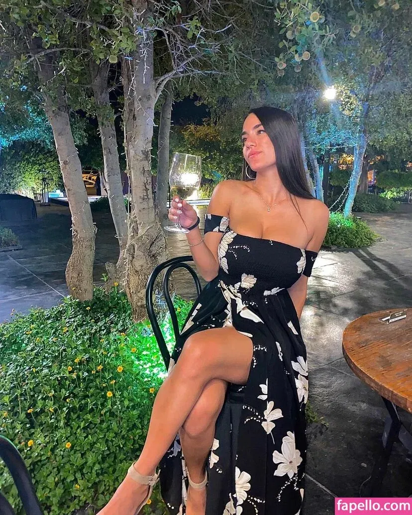 Sara Avni Onlyfans Photo Gallery 