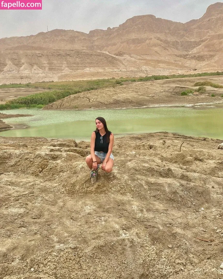 Sara Avni Onlyfans Photo Gallery 