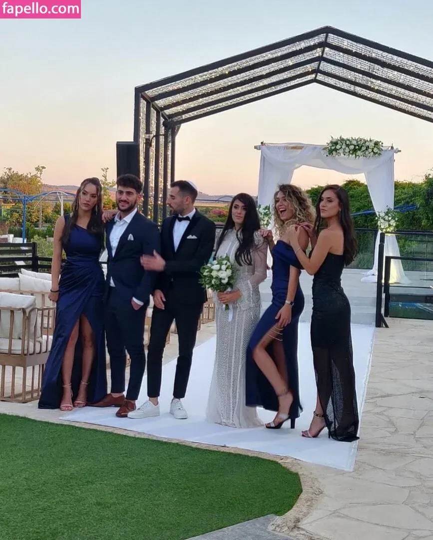 Sara Avni Onlyfans Photo Gallery 