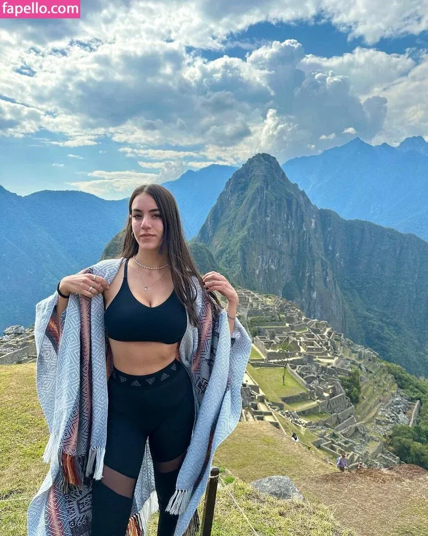 Sara Avni Onlyfans Photo Gallery 