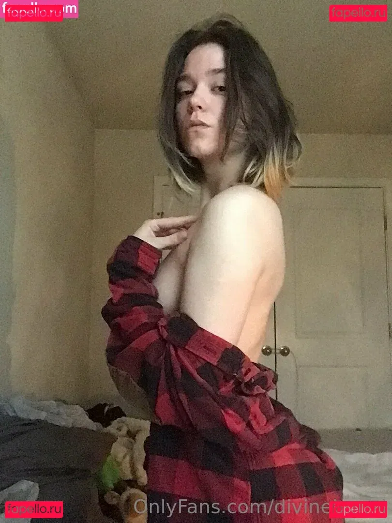 divinebunni Onlyfans Photo Gallery 