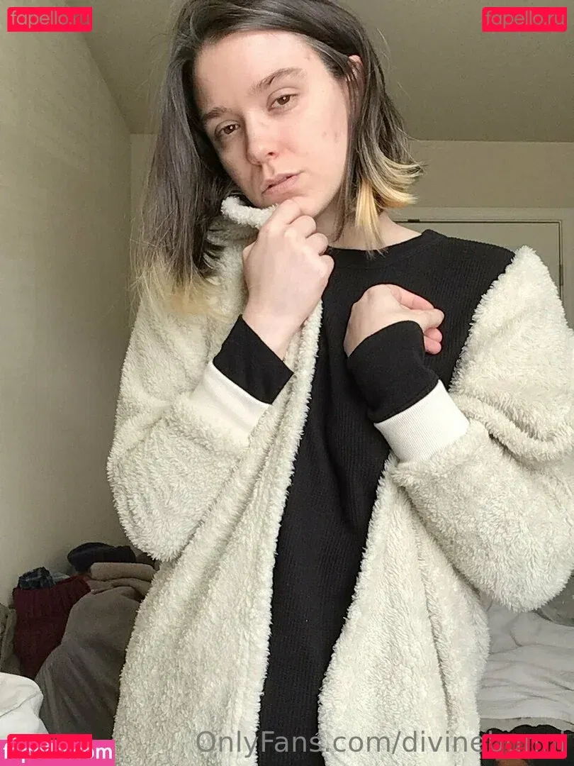 divinebunni Onlyfans Photo Gallery 