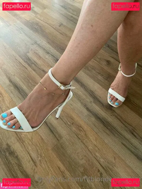 fitblondenextdoor Onlyfans Photo Gallery 