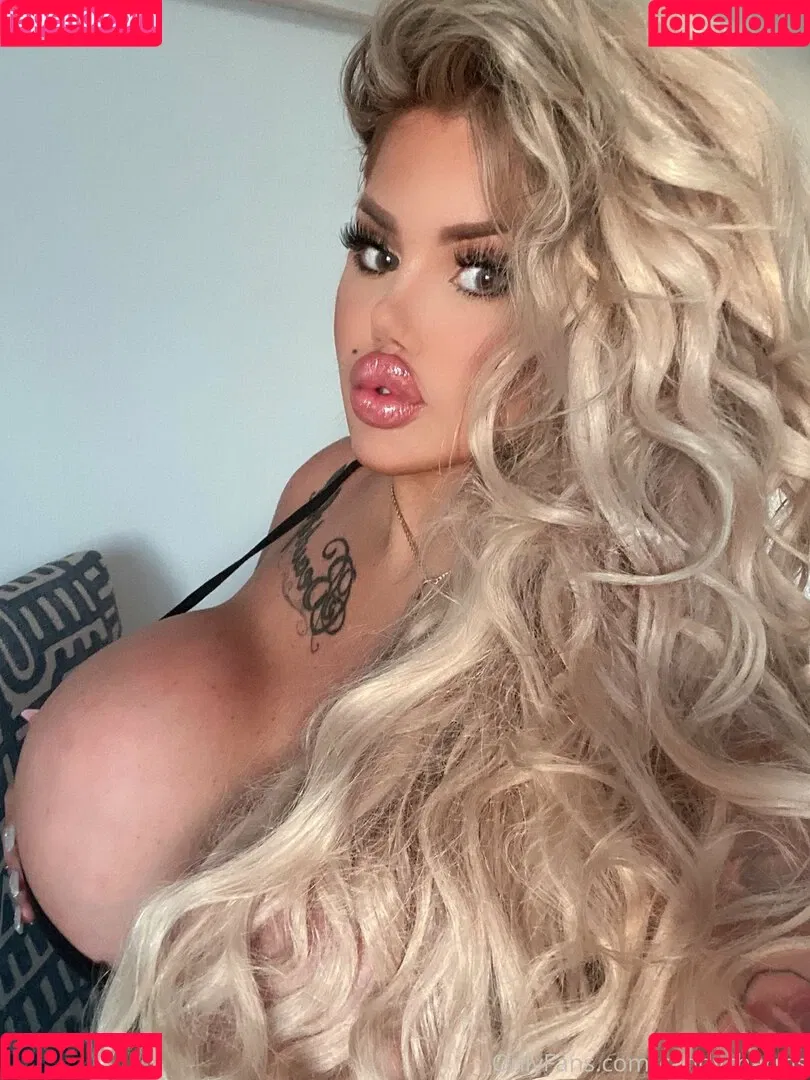 candycharms Onlyfans Photo Gallery 