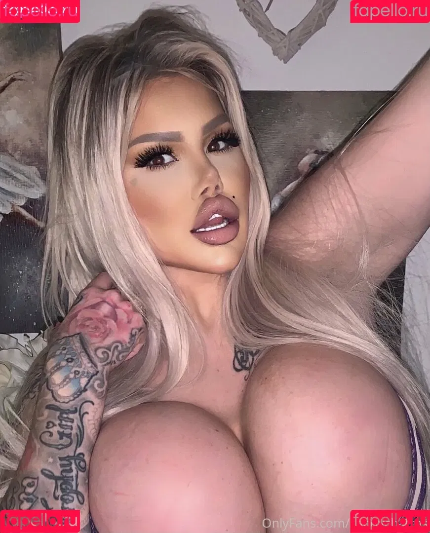 candycharms Onlyfans Photo Gallery 