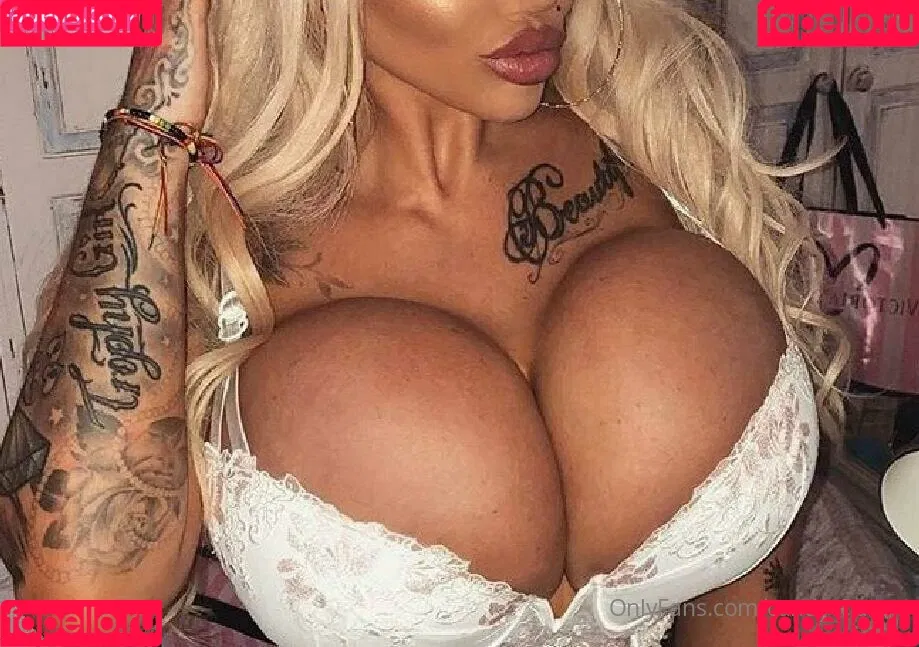candycharms Onlyfans Photo Gallery 