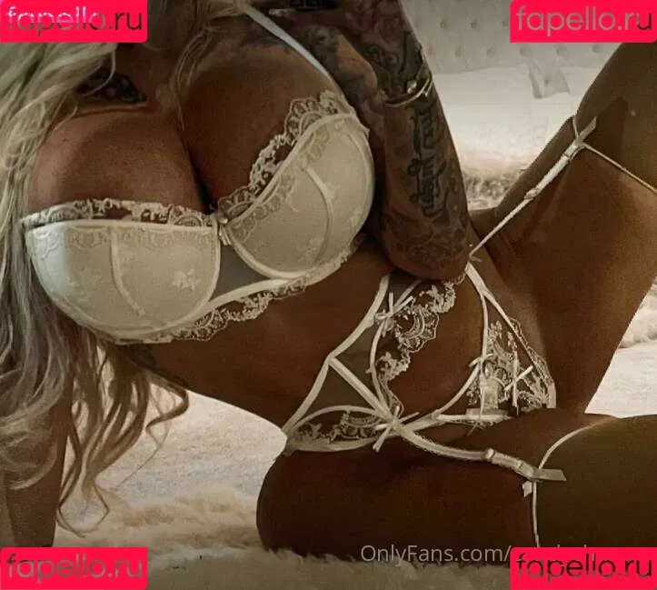 candycharms Onlyfans Photo Gallery 