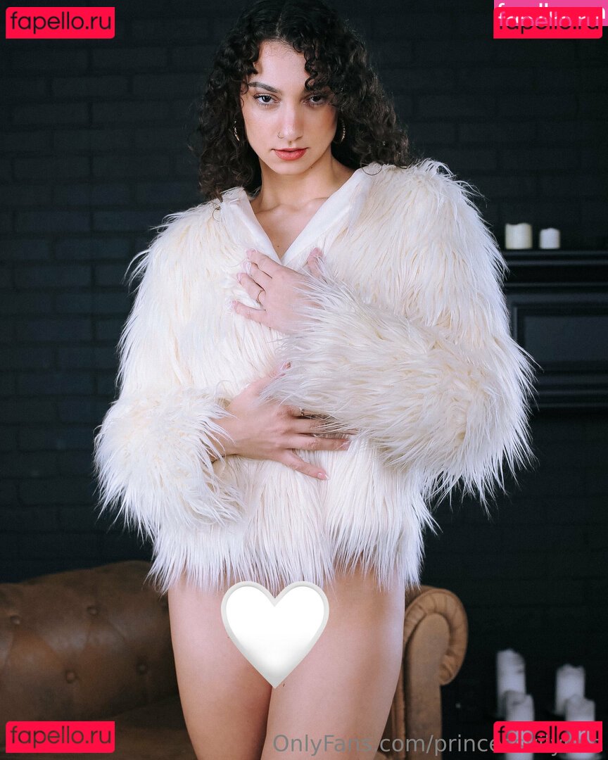 princessvilynna Nude Onlyfans Photo 8