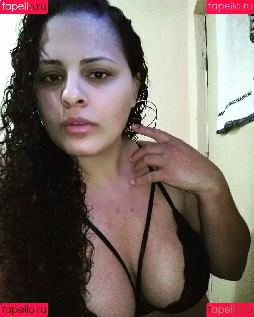 Rafaela Onlyfans Photo Gallery 