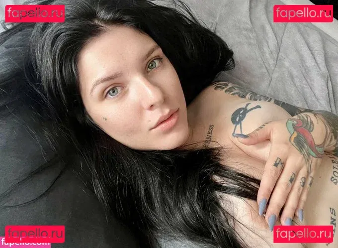 Rafaela Onlyfans Photo Gallery 