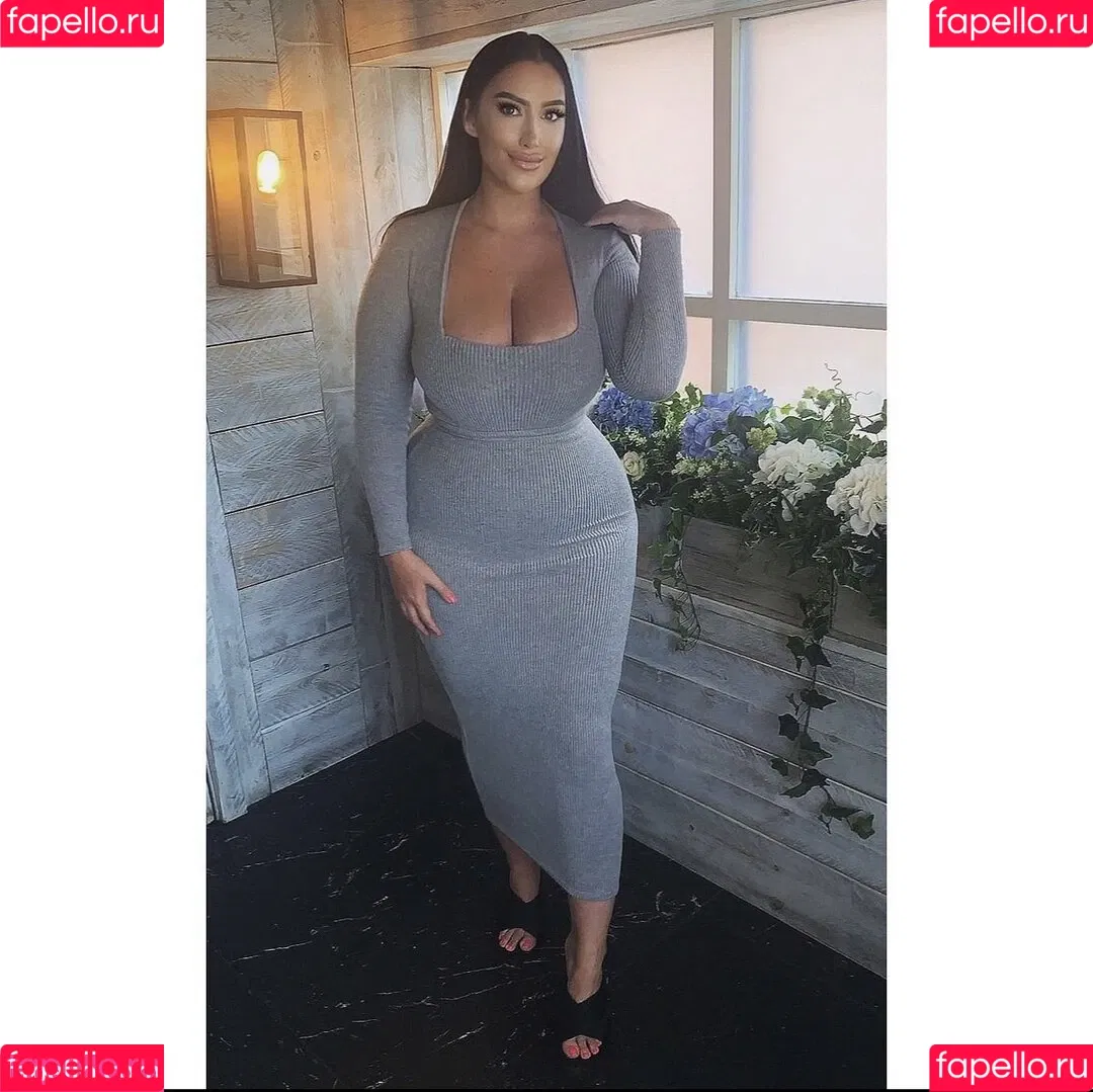 Kirstie V Onlyfans Photo Gallery 