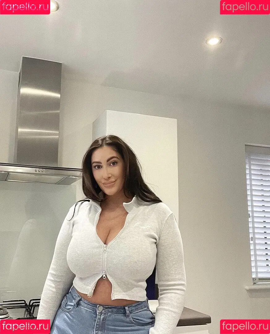 Kirstie V Onlyfans Photo Gallery 