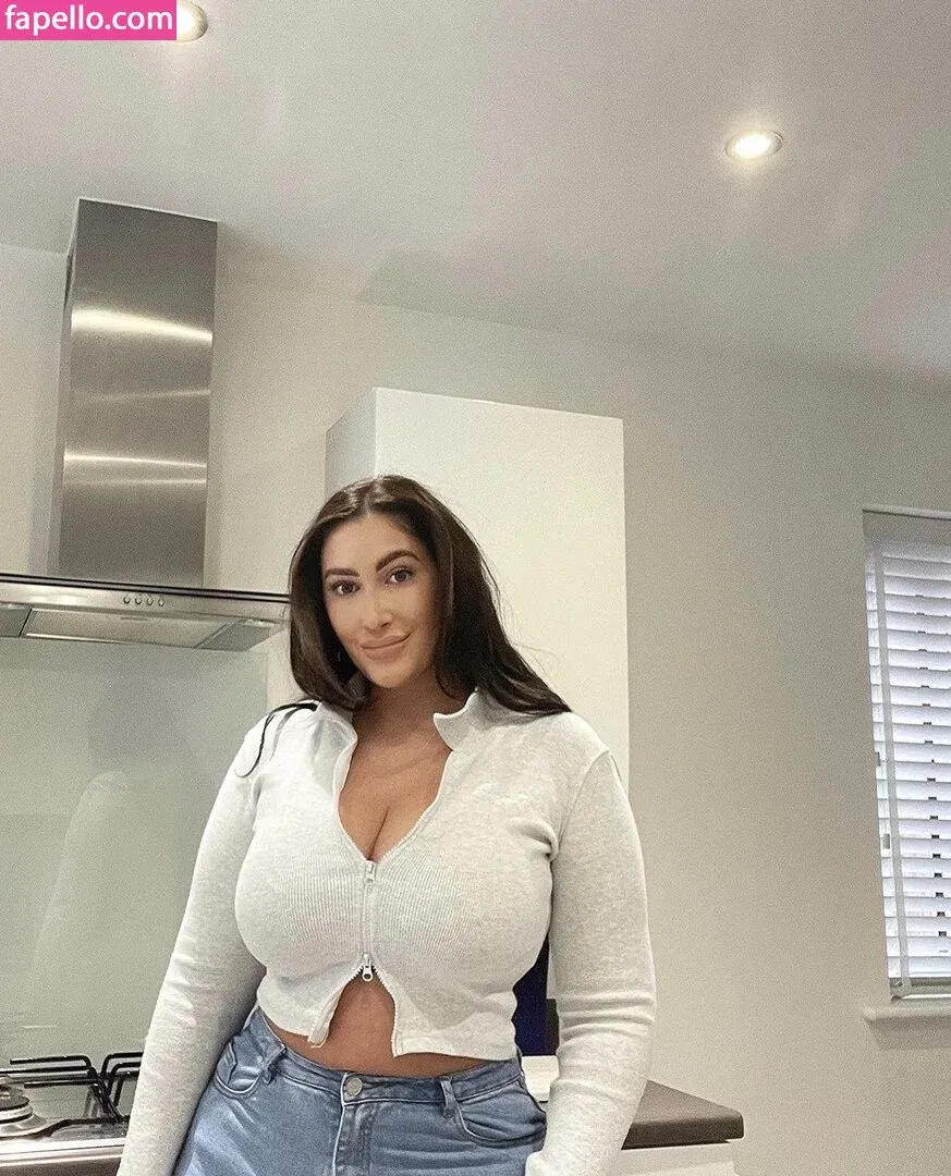 Kirstie V Onlyfans Photo Gallery 