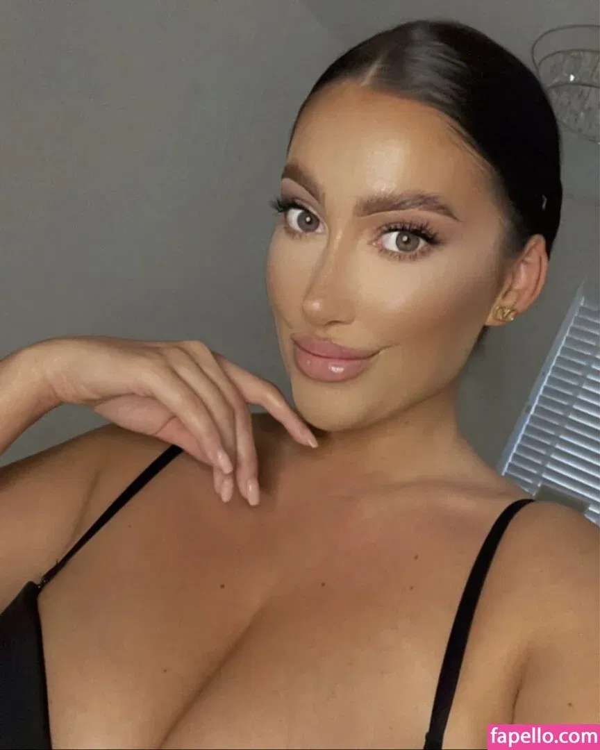 Kirstie V Onlyfans Photo Gallery 