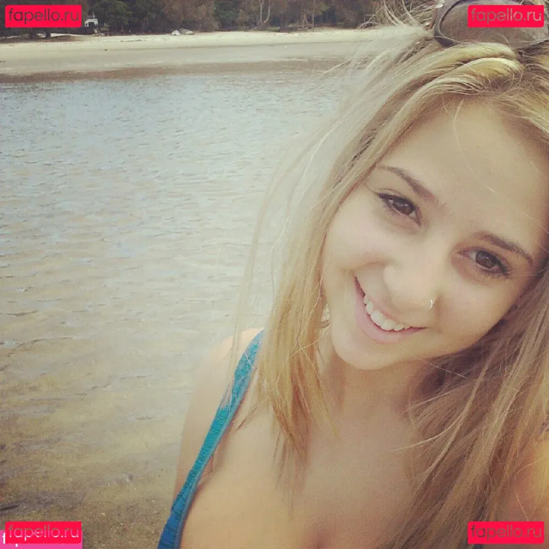 Wears_ren Onlyfans Photo Gallery 