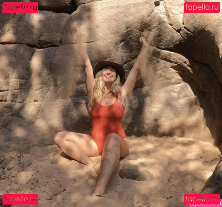 Wears_ren Onlyfans Photo Gallery 