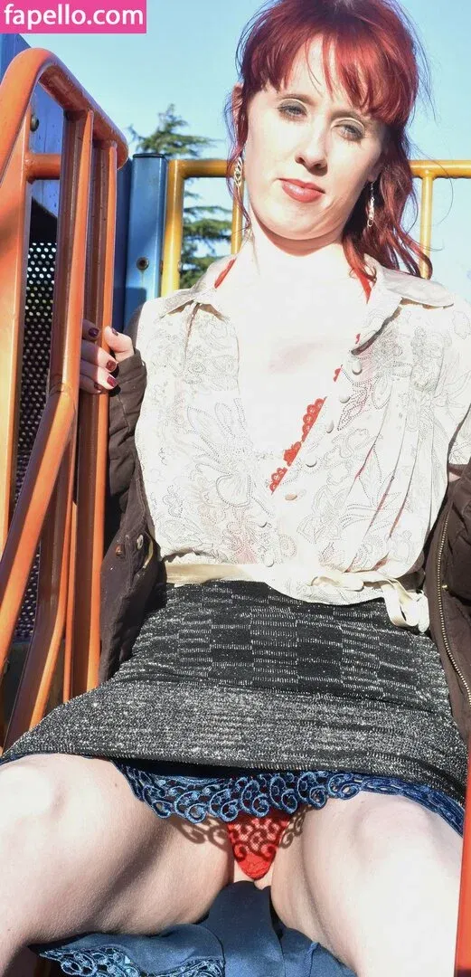 holly12x Onlyfans Photo Gallery 