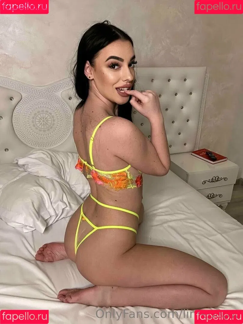 limeooow Onlyfans Photo Gallery 