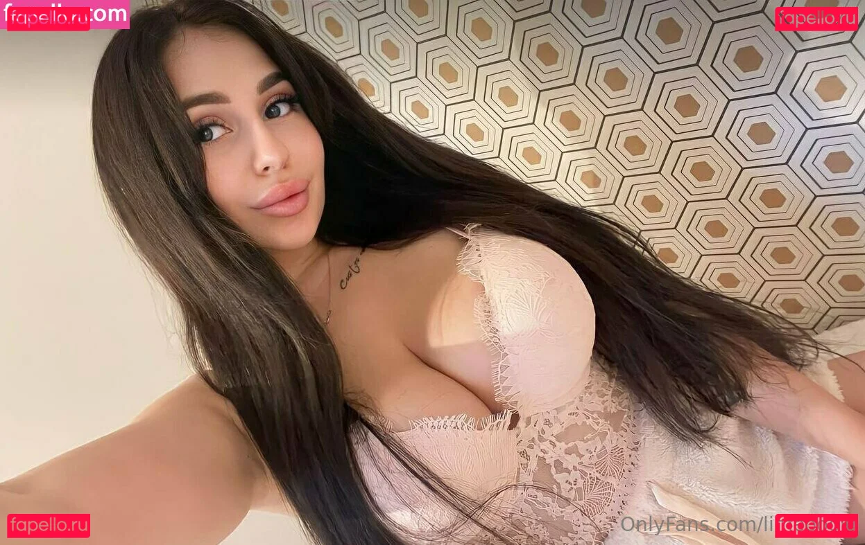 limeooow Onlyfans Photo Gallery 