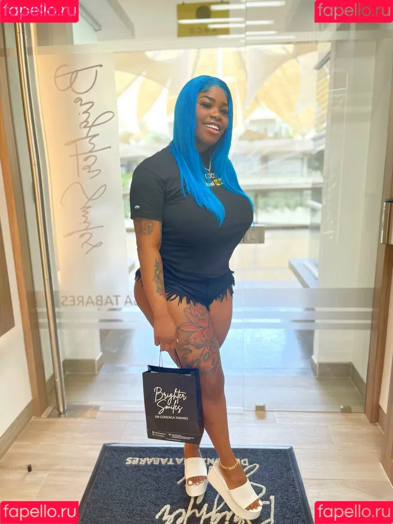 phattgirlcoco Onlyfans Photo Gallery 