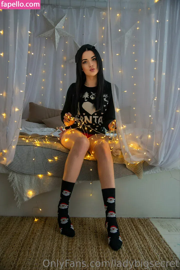 ladybigsecret Onlyfans Photo Gallery 