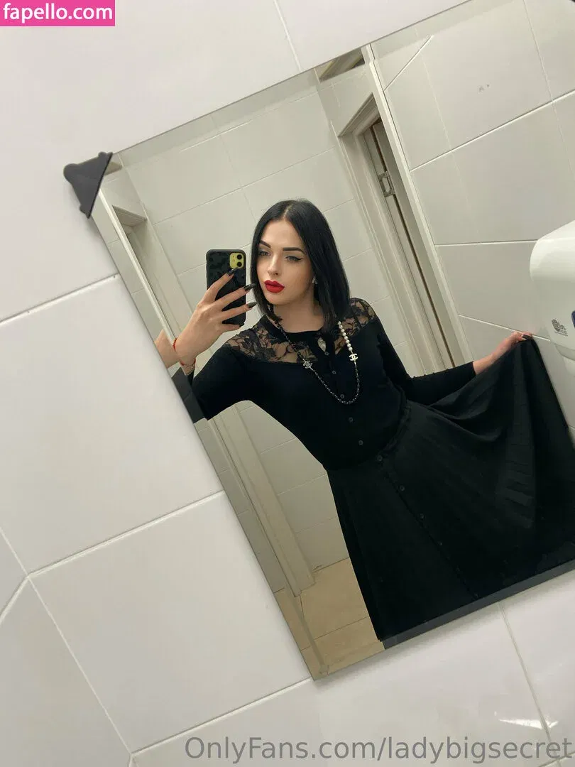 ladybigsecret Onlyfans Photo Gallery 