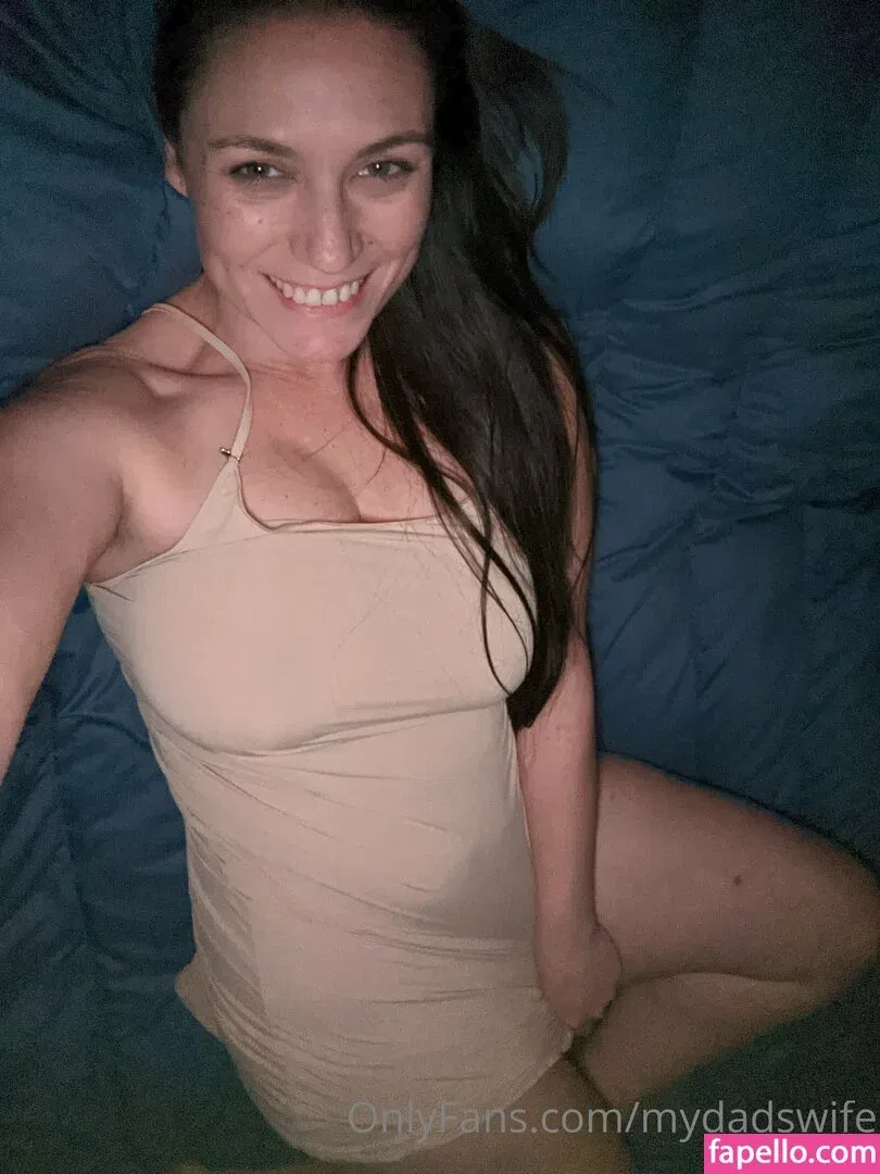 mydadswife Onlyfans Photo Gallery 